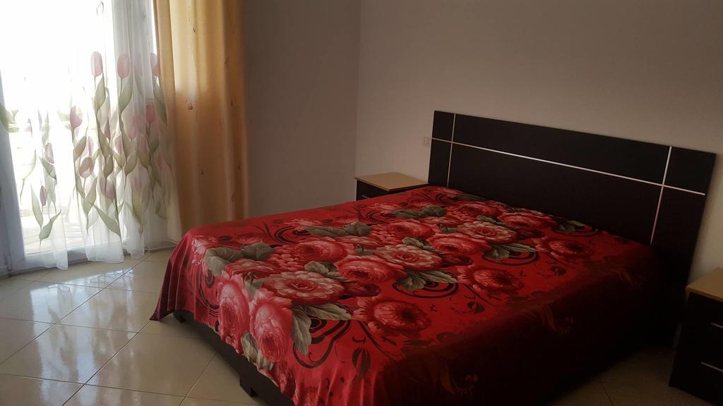 Faik Shehu Apartments Durrës Extérieur photo