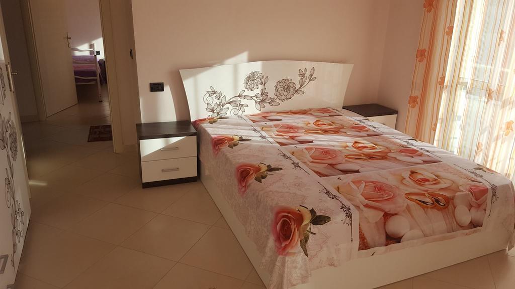 Faik Shehu Apartments Durrës Extérieur photo