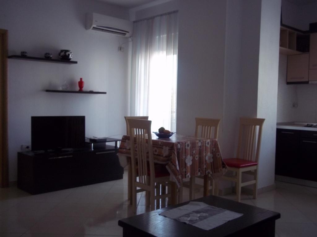 Faik Shehu Apartments Durrës Extérieur photo