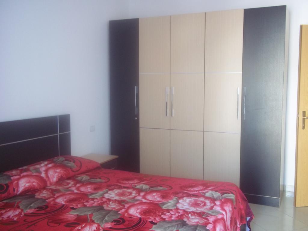 Faik Shehu Apartments Durrës Extérieur photo
