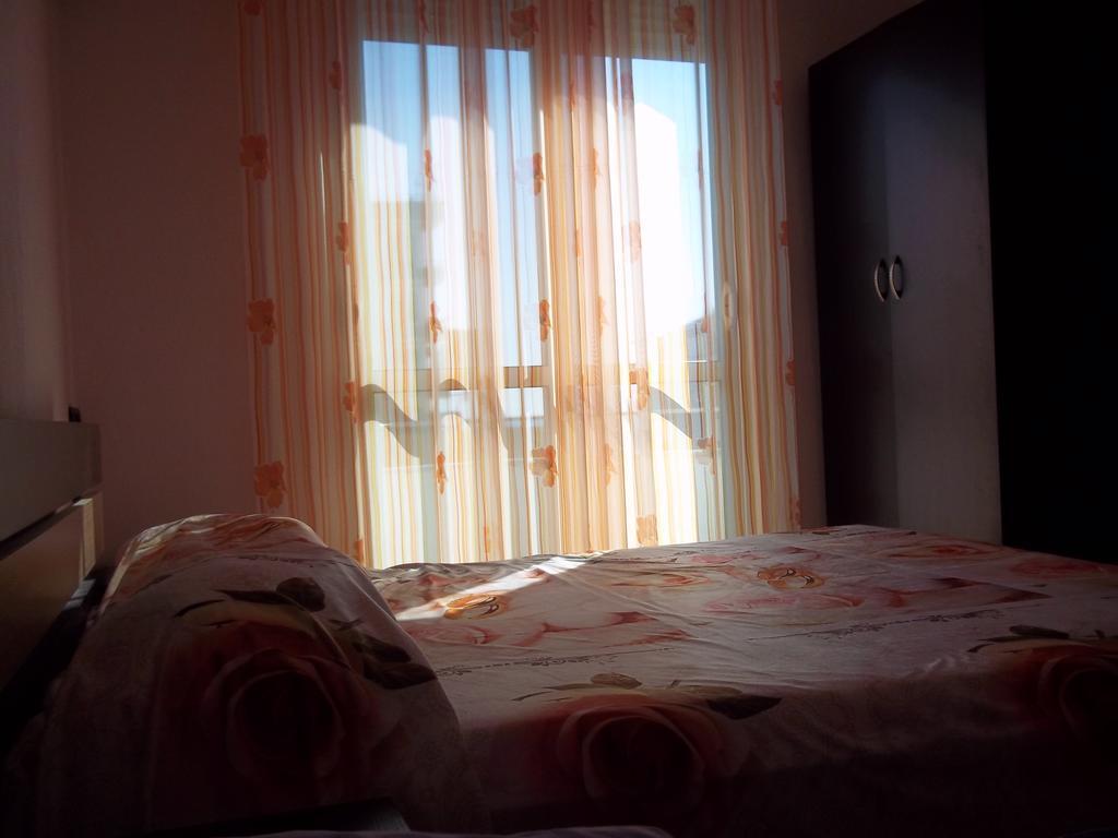 Faik Shehu Apartments Durrës Extérieur photo